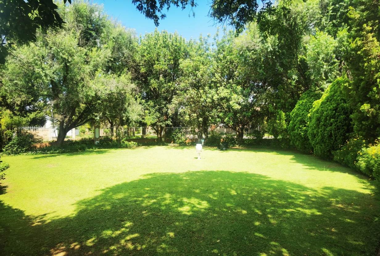 House in Potchefstroom - Garden side.jpg