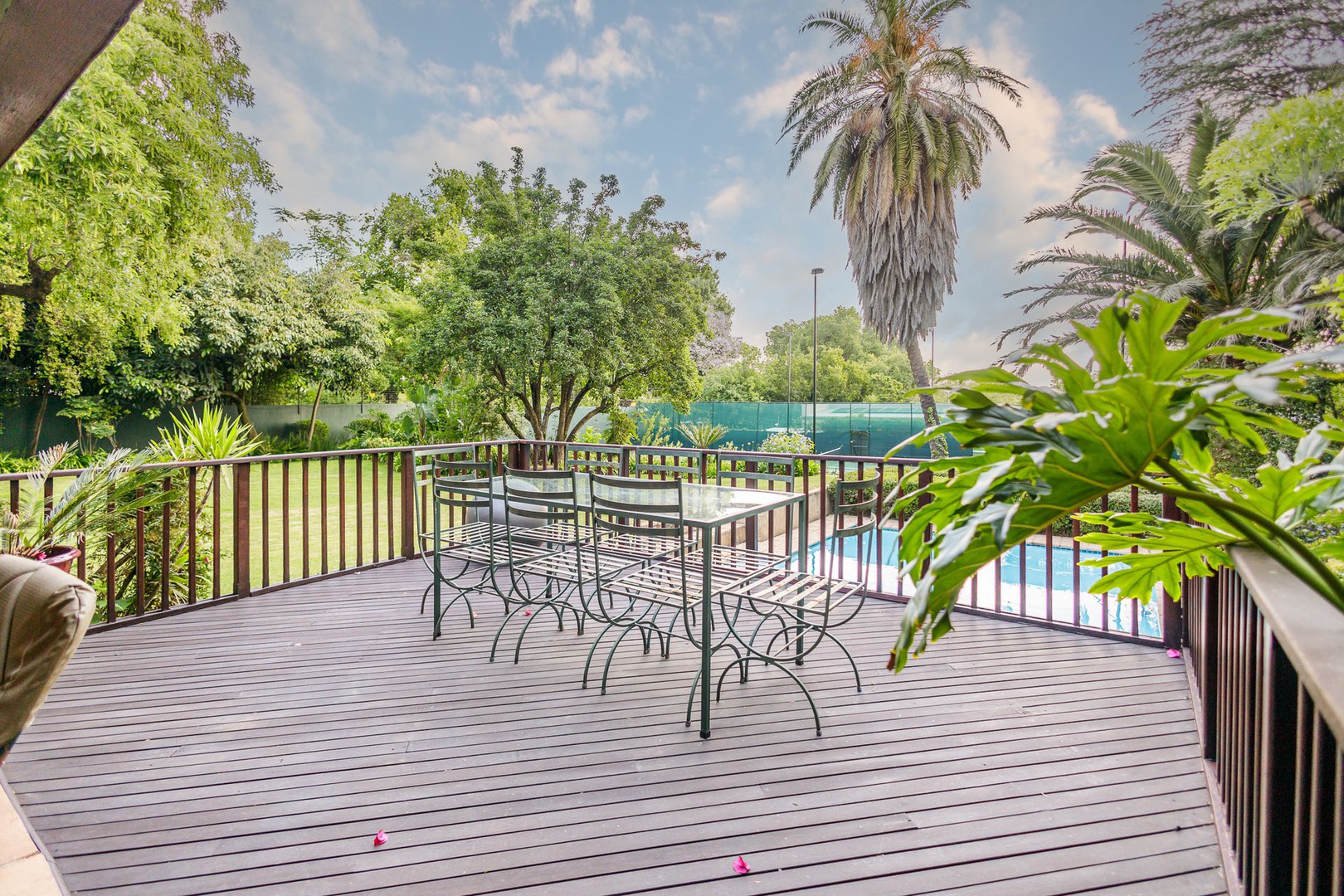 House in Craighall Park - Deck