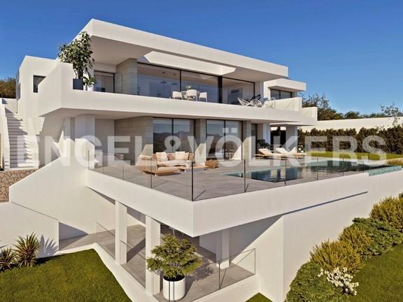 New Build - High Quality Luxury Villa in Cumbre del Sol