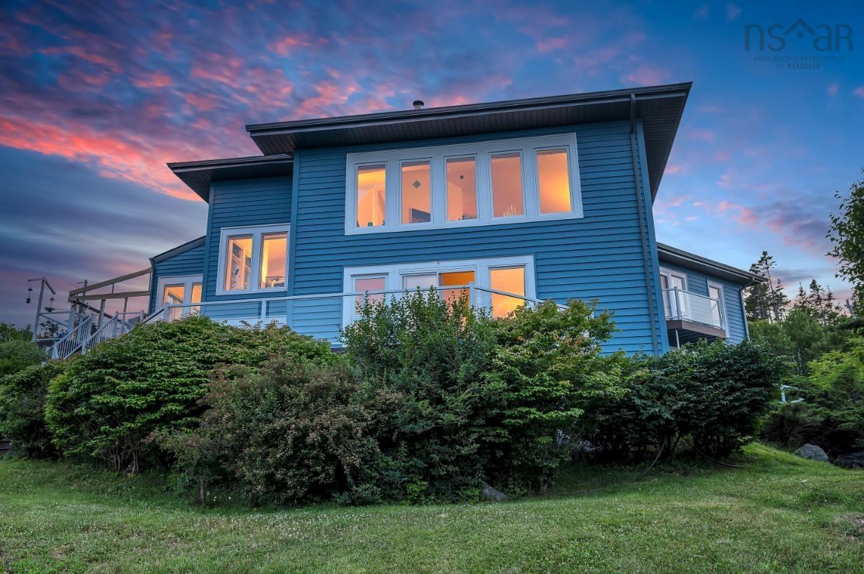 House in Halibut Bay