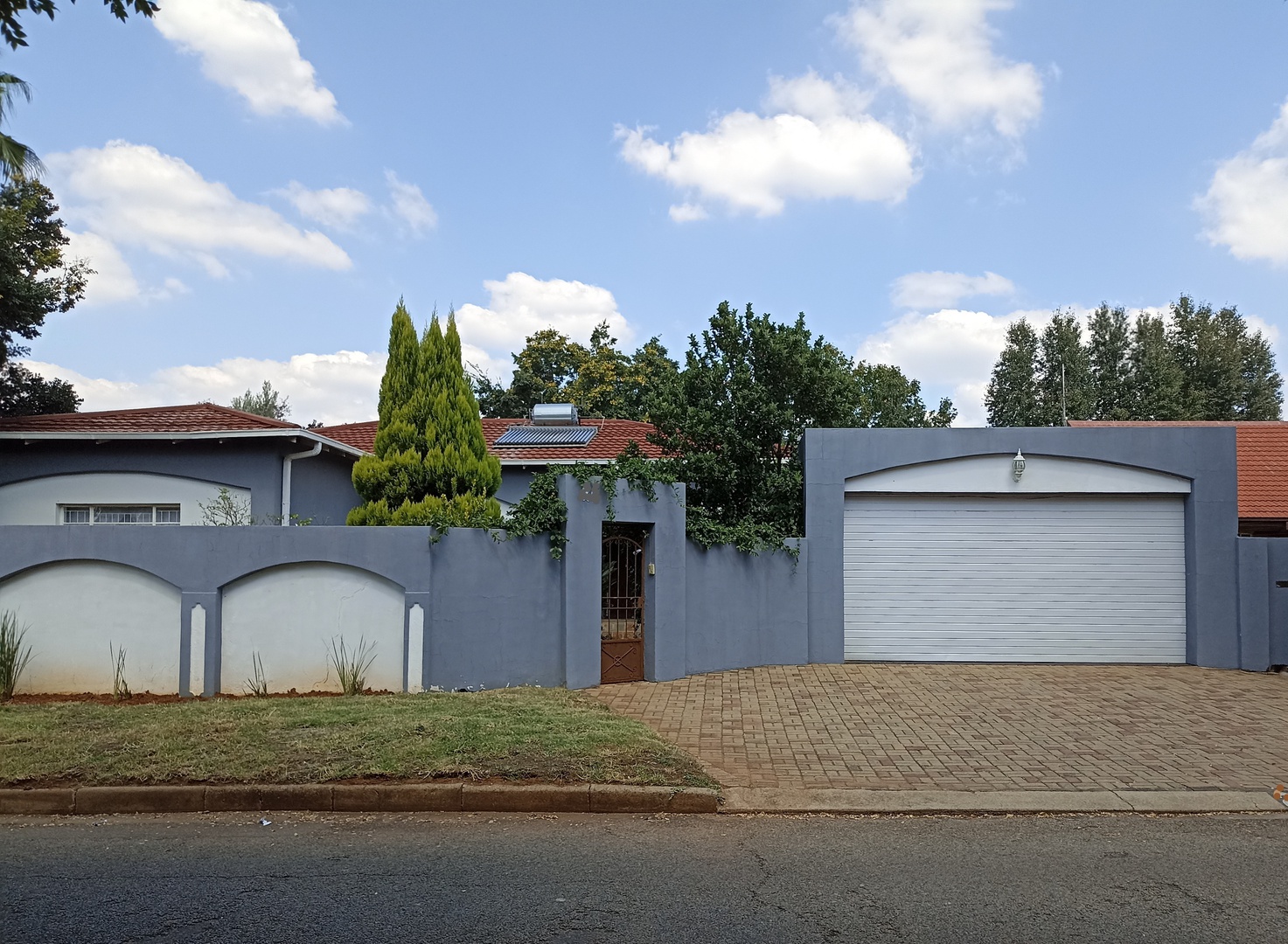 House in Potchefstroom Central - Front view