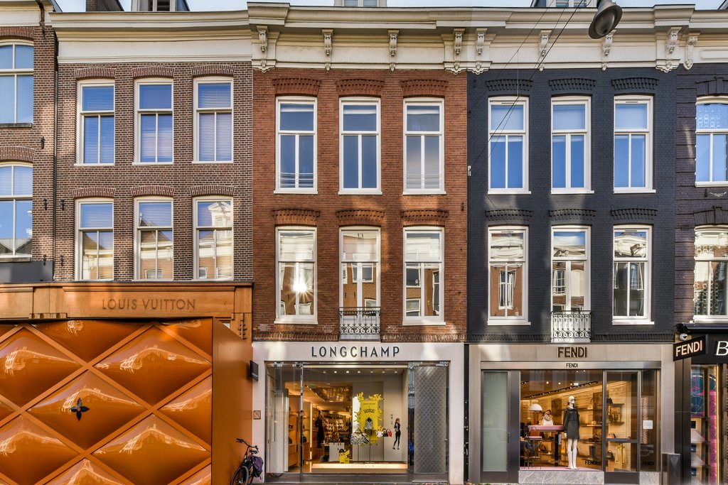 Louis Vuitton Amsterdam Hooftstraat Store in Amsterdam
