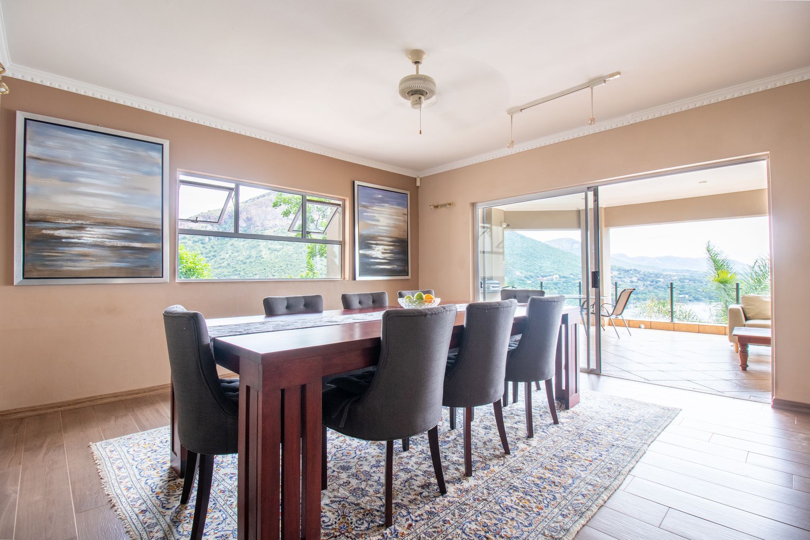 House in Kosmos - Dining room opens out to covered patio with braai facilities
