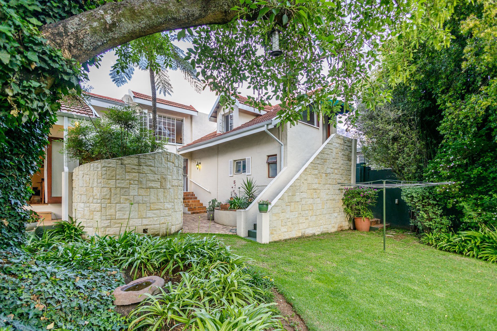 House in Craighall Park - Cottage