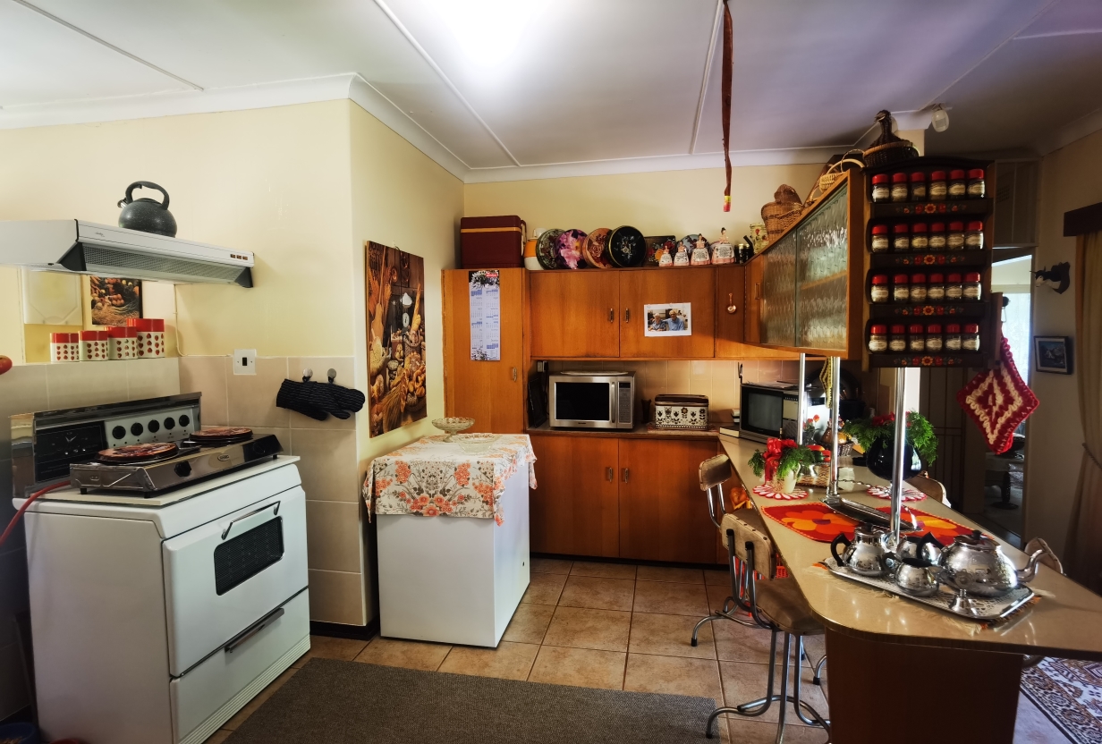 House in Potchefstroom - Kitchen.jpg