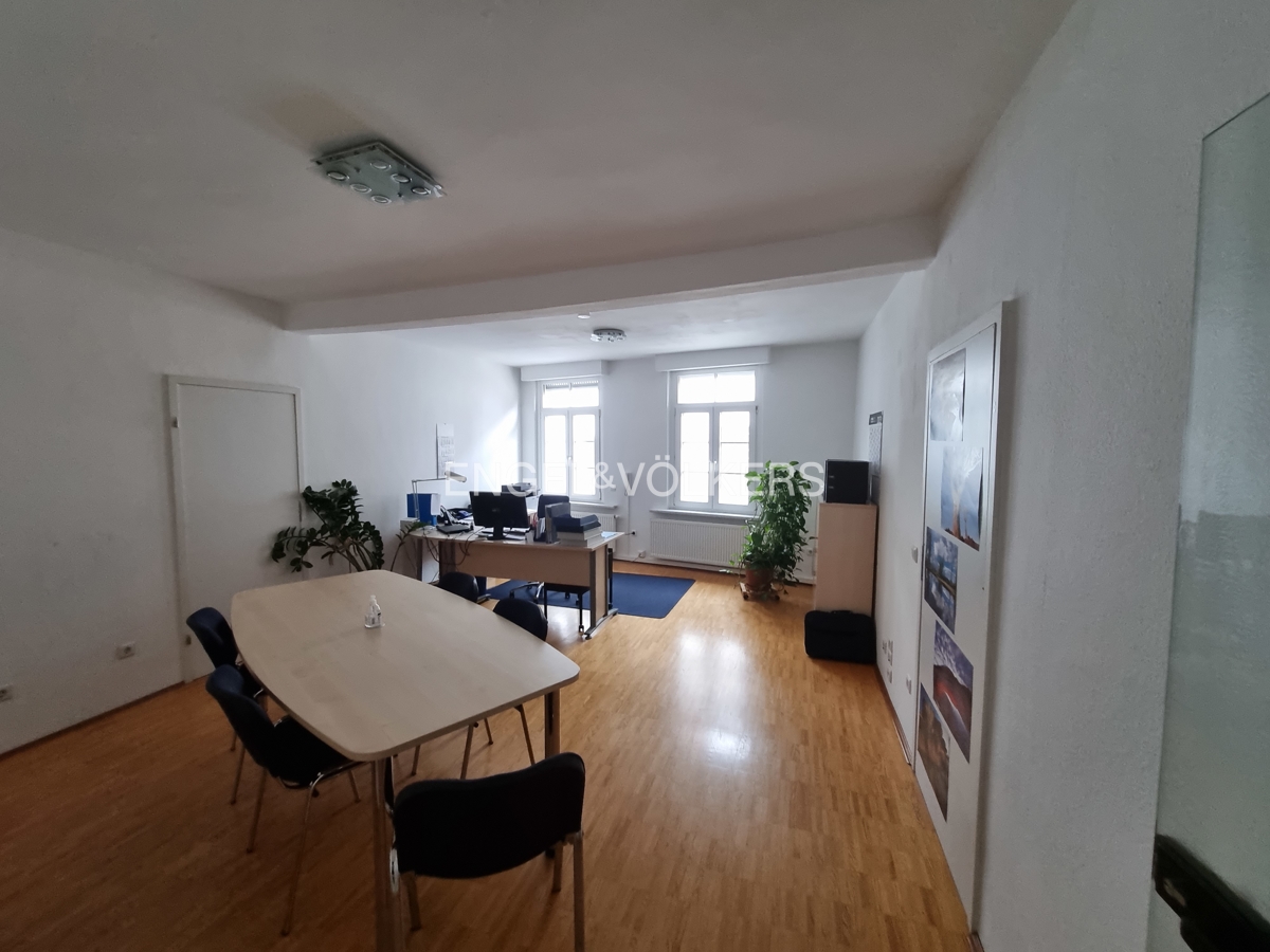 Investment / Wohn- und Geschäftshäuser in Speyer - Büro OG