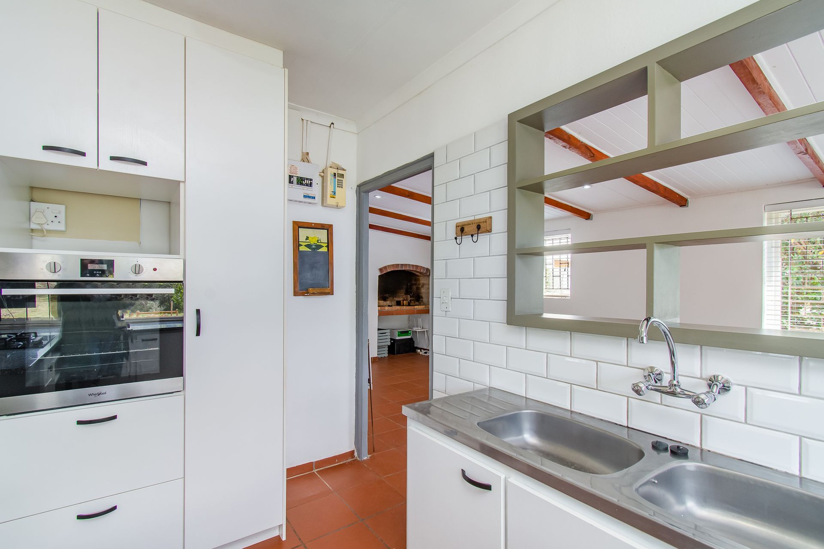 House in Pringle Bay - Kitchen leads to spacious Family room
