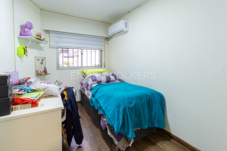 Apartamento de 2 dormitorios con patio y barbacoa en Pocitos