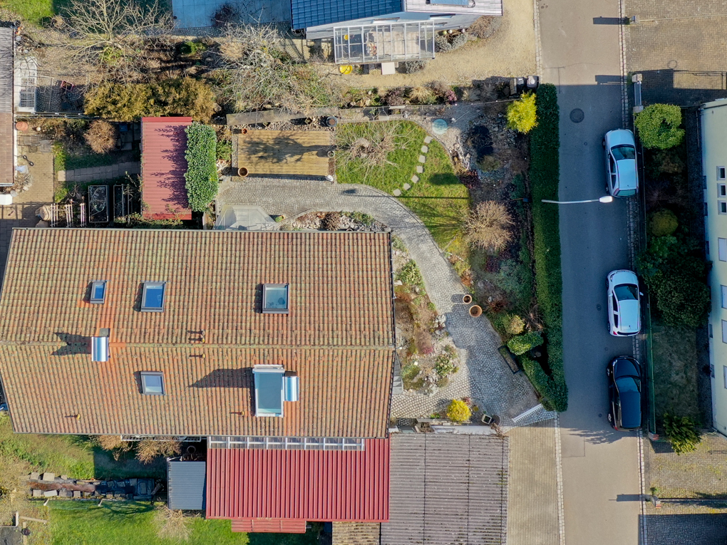 Haus in Steinen - Satelliten-Perspektive auf das Grundstück