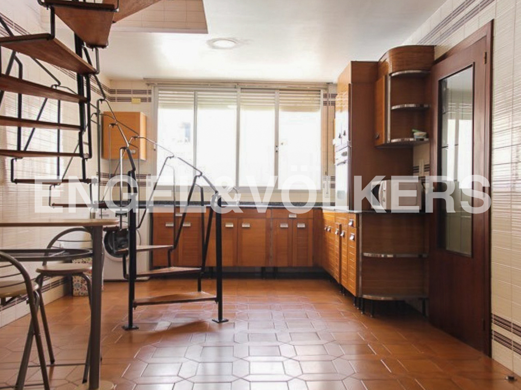 Casa en Moncada - Cocina con acceso a terraza