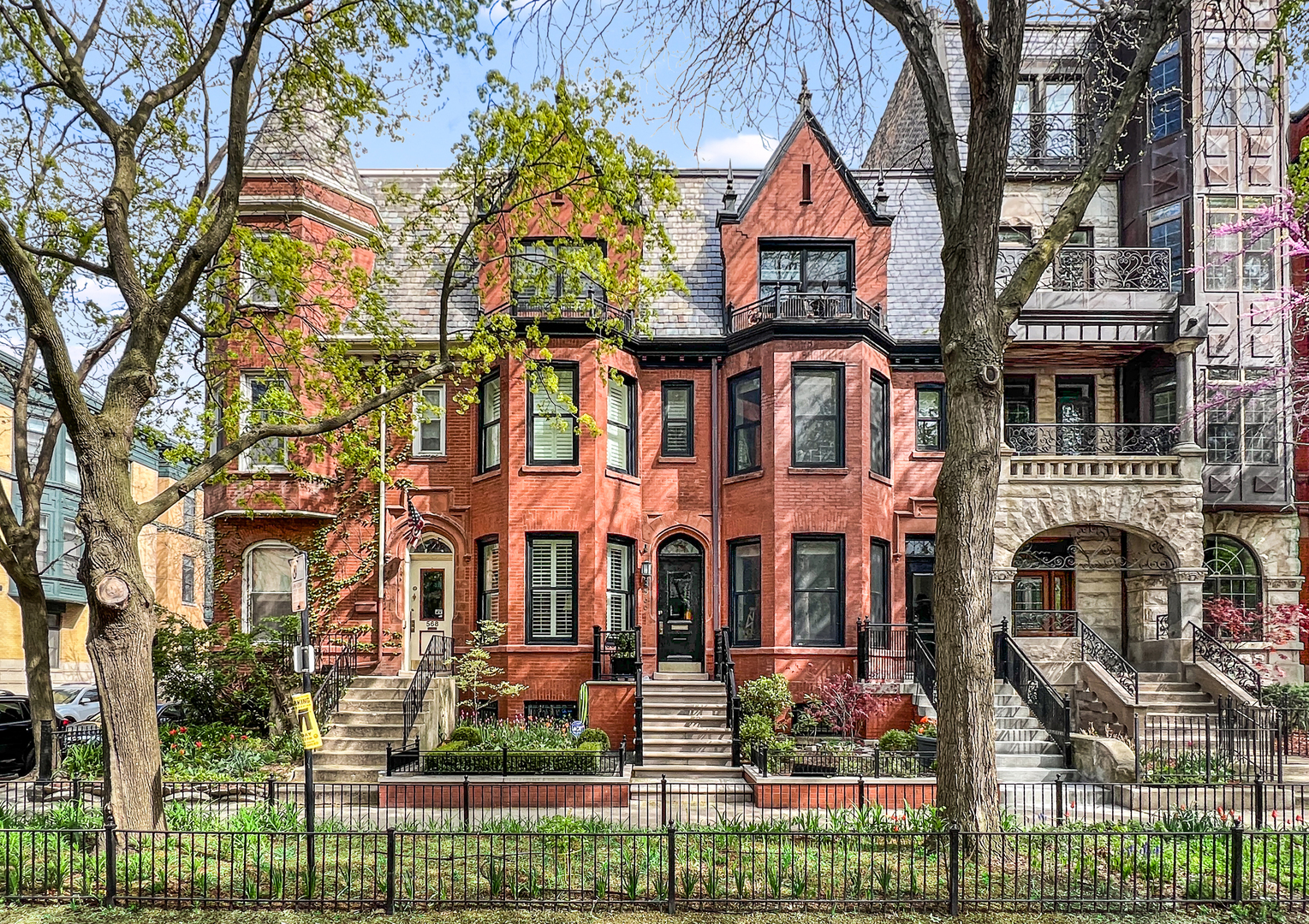 Single-Family in Chicago-Lincoln Park, Illinois