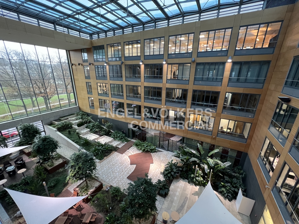Bürofläche in Hagen - Blick in das Atrium