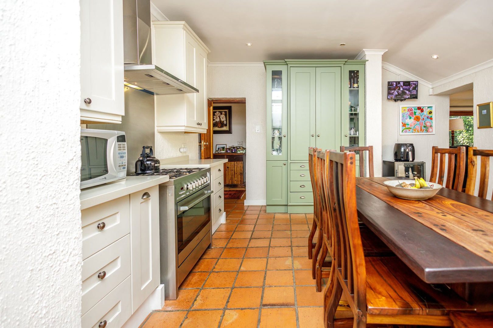 House in Craighall Park - Kitchen