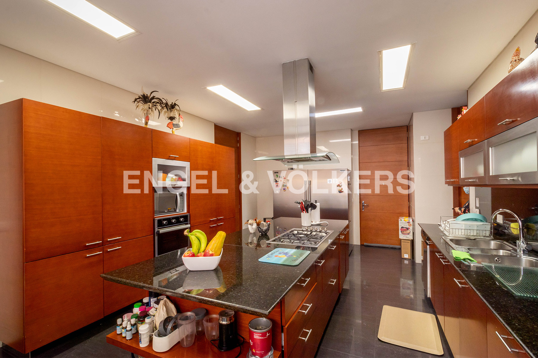 Apartamento en Rosales - Zona G - 06- Cocina.jpg