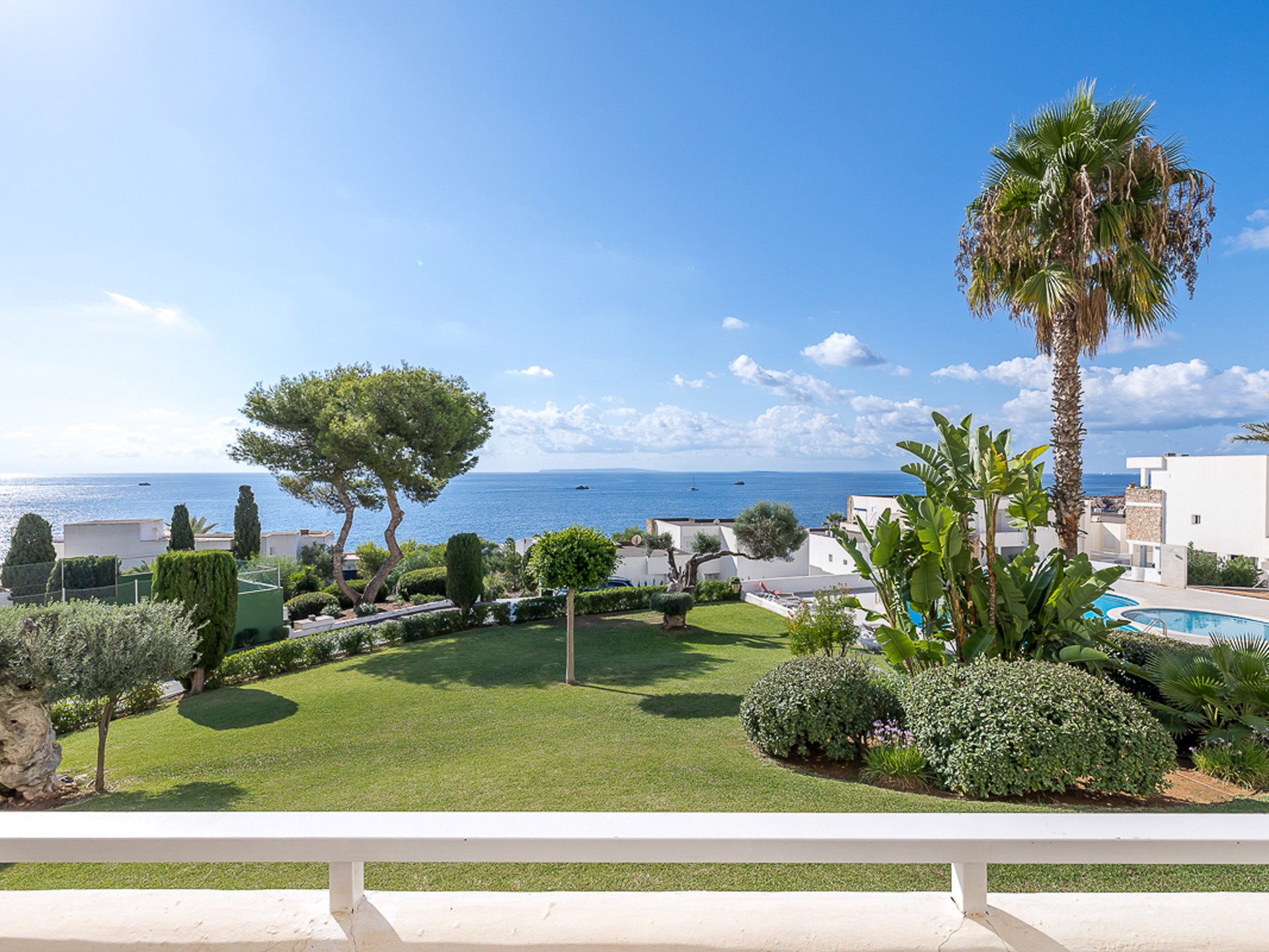 Apartamento en Urb. Roca Llisa - Elegante piso directamente en el campo de golf en Roca Llisa (Ibiza)