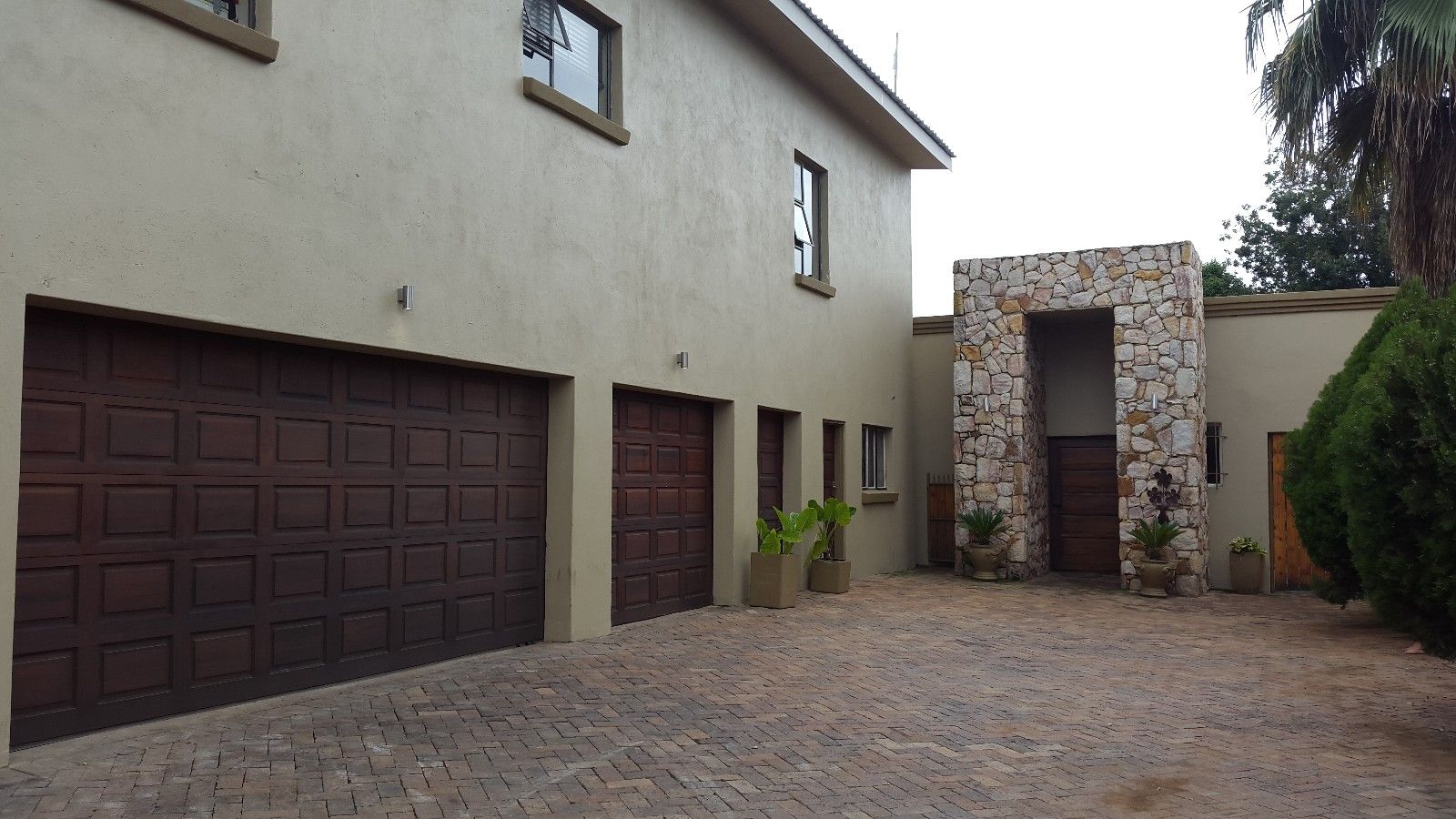 House in Potchefstroom Central - 20170208_140157.jpg