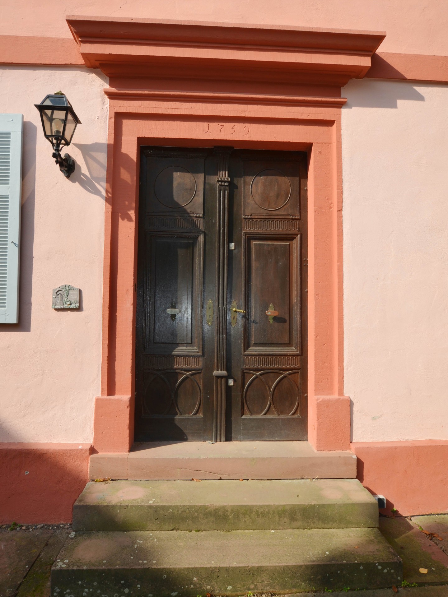 Haus in Keltern - Charaktervoller Eingang ins Haupthaus