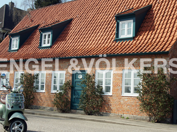 Haus kaufen in Holtenau - 1 Angebote | Engel & Völkers