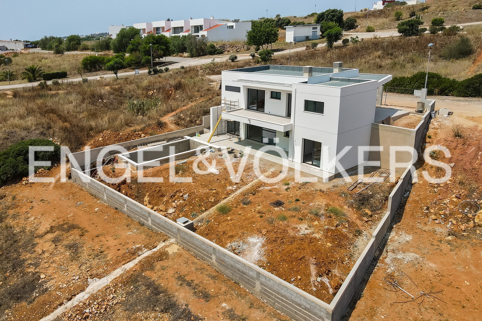 Moderna casa de 3 quartos localizada entre Portimão e Lagos.