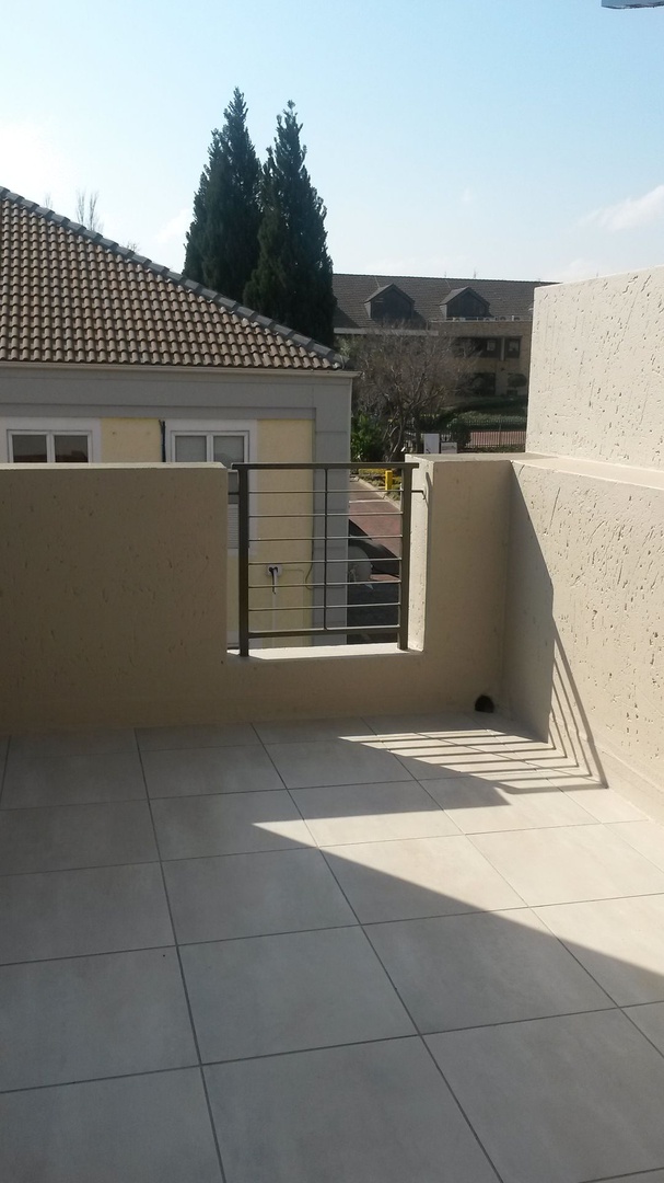 Double Volume Apartment in Sunninghill