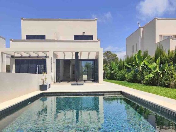 Moderno pareado con piscina en Cala Pi