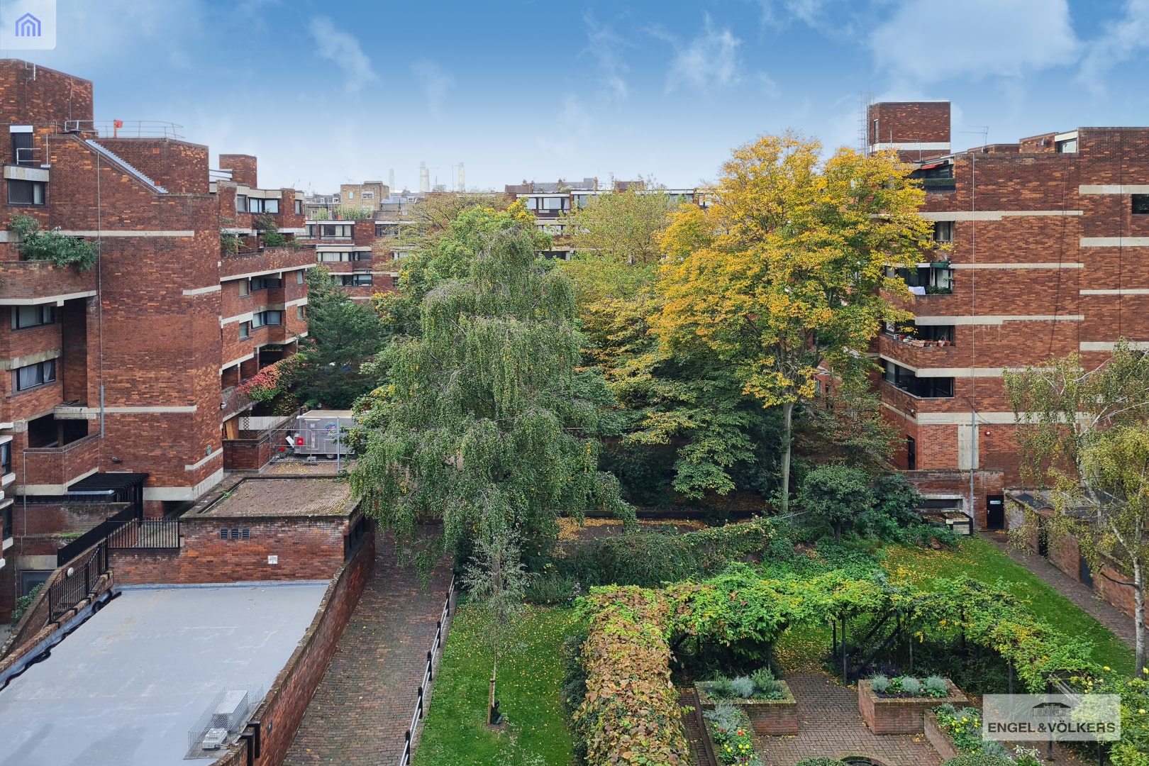 Apartment in City of Westminster - View from terrasse to communal gardens and adjacent buildings