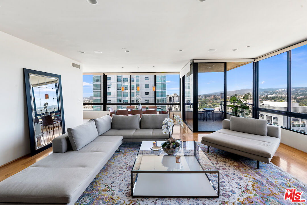 Apartment in Westwood - Century City
