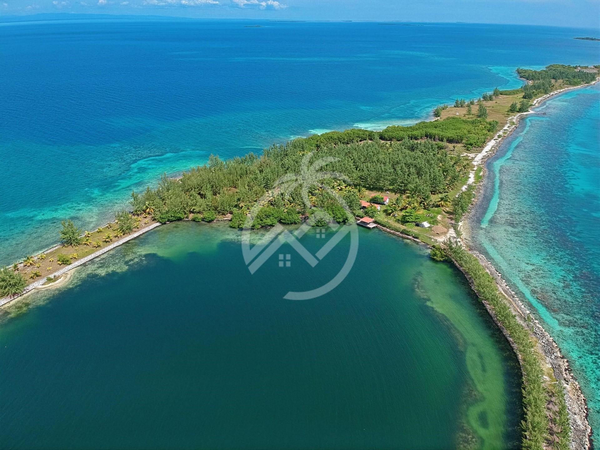Land in Private Island - Long Caye