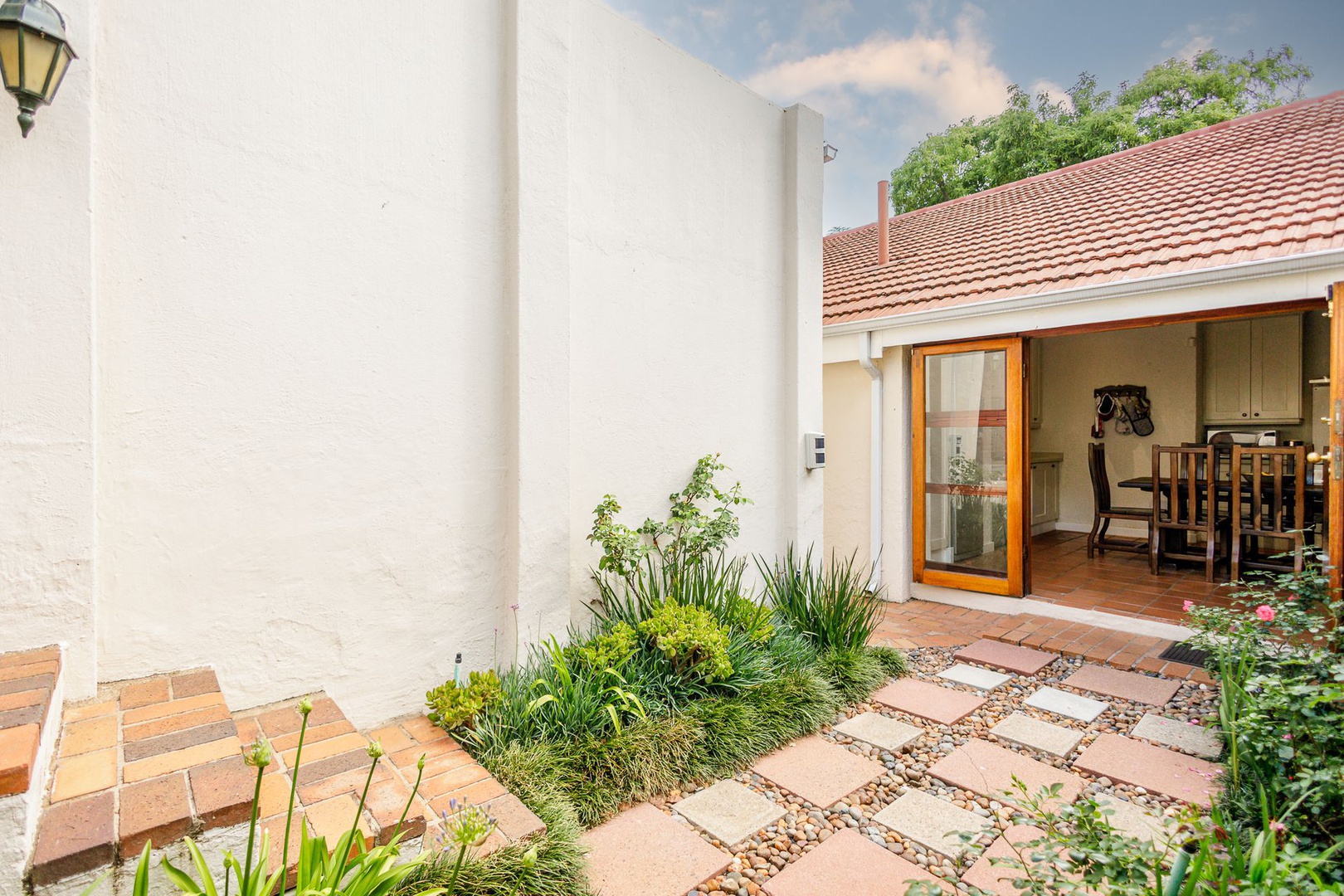 House in Craighall Park - Courtyard