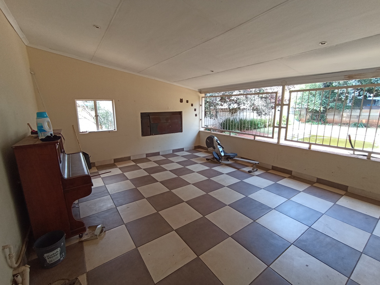 House in Potchefstroom Central - Braai, entertainment area