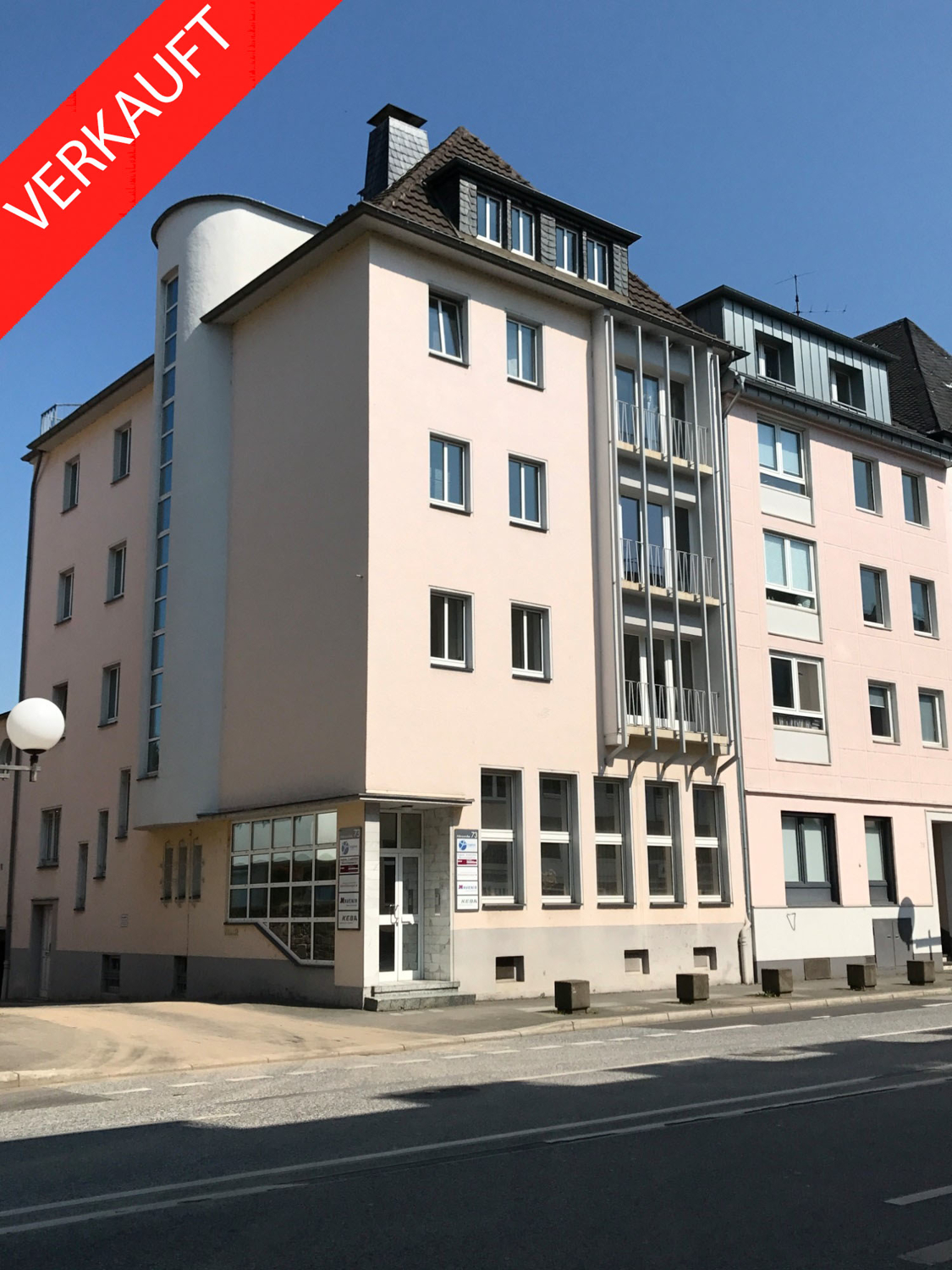 Investment / Wohn- und Geschäftshäuser in Südstadt - Adenauerallee durch Engel & Völkers verkauft