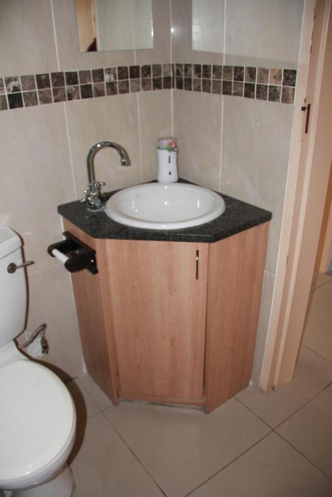 Apartment in Tuscany - Bathroom_GT9XQTy.jpg
