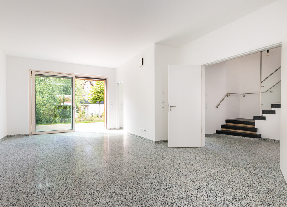 Haus in Ginnheim - Offener Wohn-/ Essbereich mit edlen Terrazzofliesen
