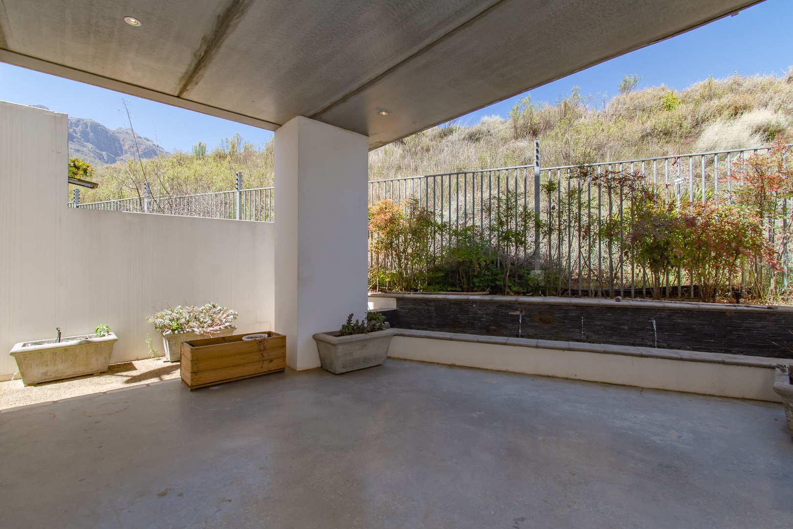 House in Brandwacht aan Rivier - Private Outdoor Courtyard With Mountain Views And Shower