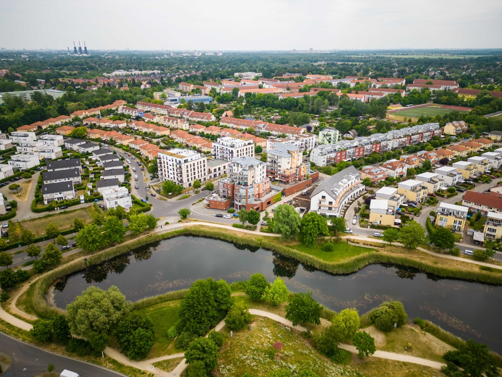 Investment / Wohn- und Geschäftshäuser in Teltow - Wohnanlage im Zentrum des Wohngebietes