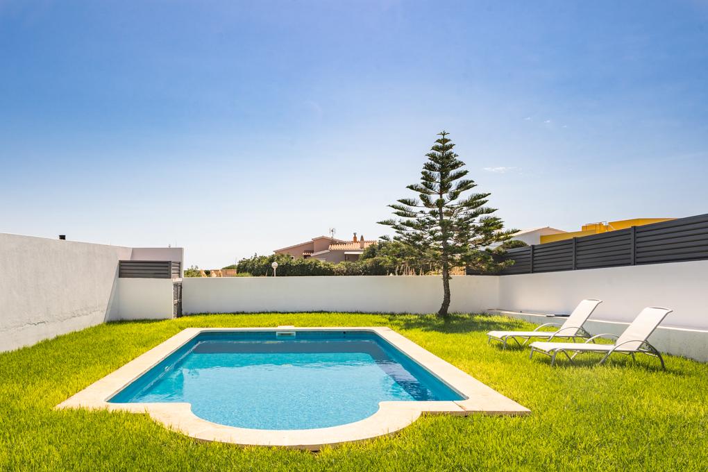 Casa en Cala Llonga - Chalet adosado con piscina en la exclusiva zona residencial de Cala Llonga