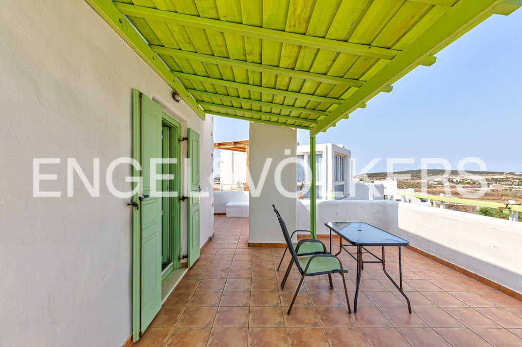 House 235sq.m. in a complex with swimming pool in Filizi Paros