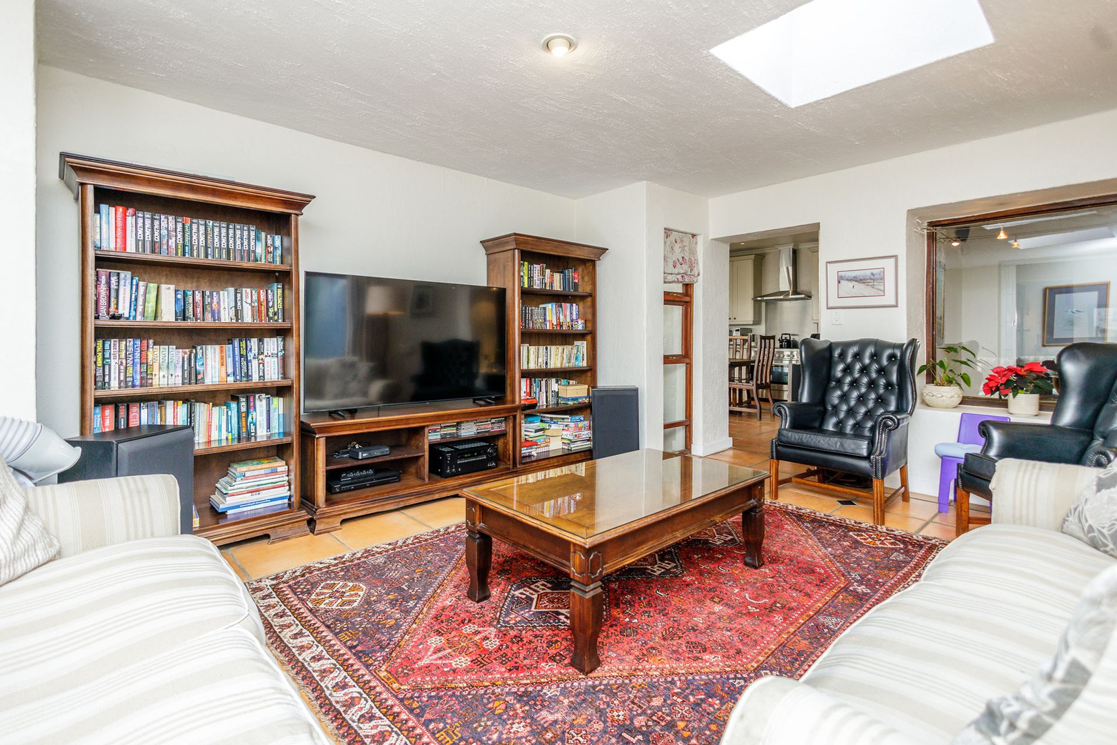 House in Craighall Park - Lounge