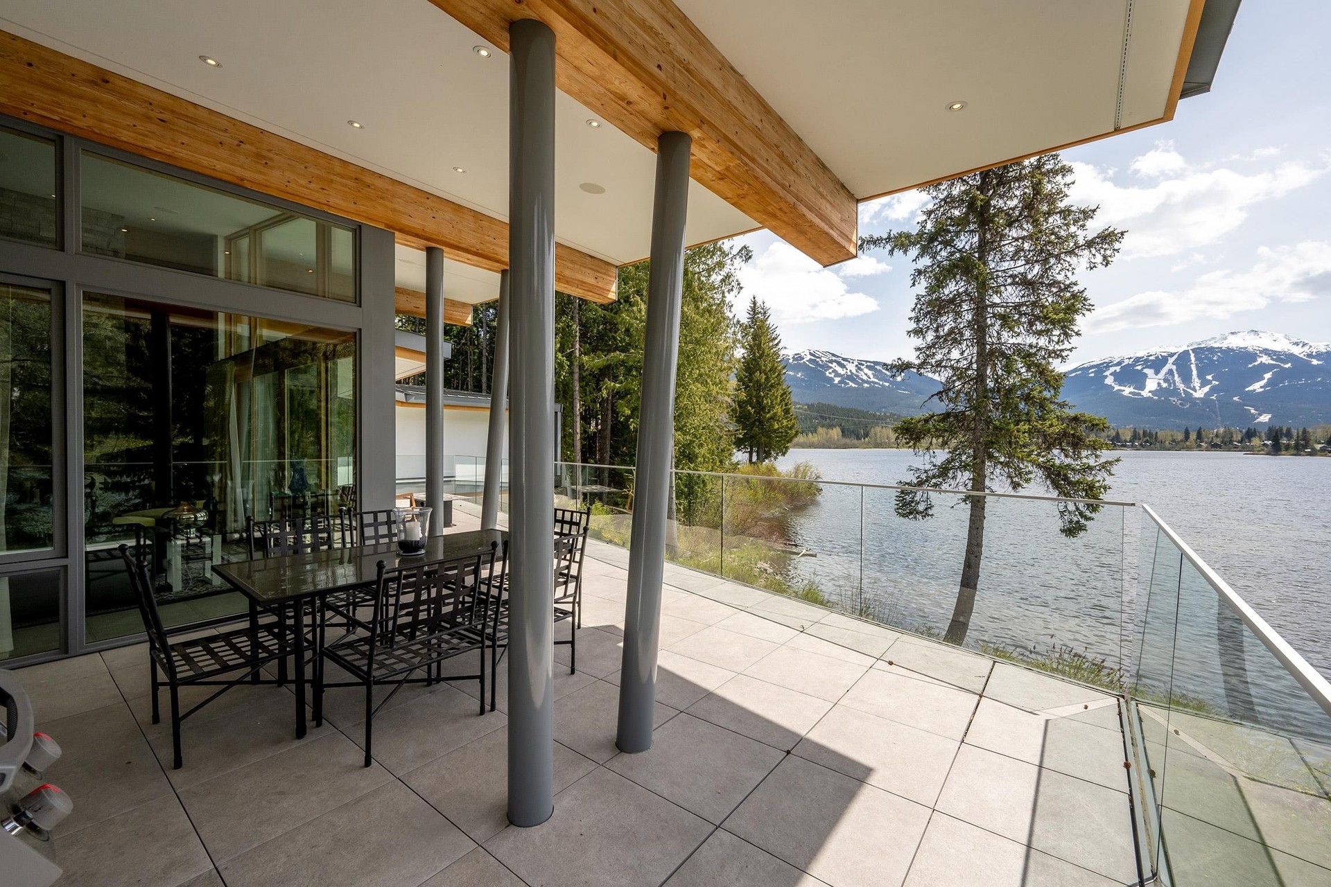 Stunning Waterfront Property on the Shores of Green Lake