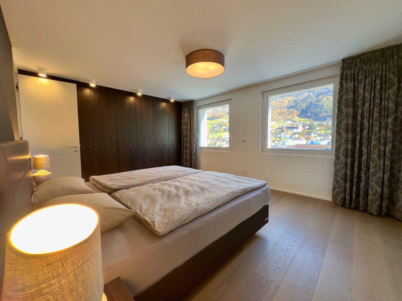 Wohnung in Triesen - Haupt-Schlafzimmer mit atemberaubender Aussicht