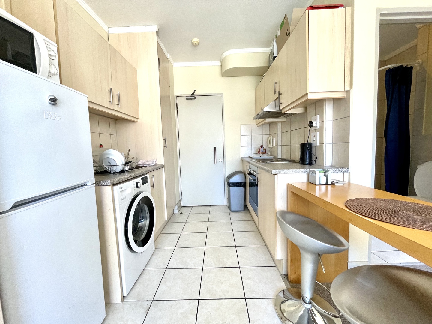 Apartment in Cape Town City Centre - Kitchen 3.0
