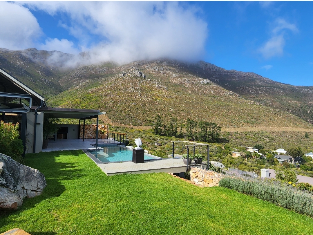 4 Bedroom home to rent in Hout Bay
