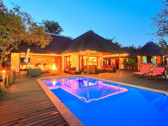 Commercial lodge for sale in Big 5