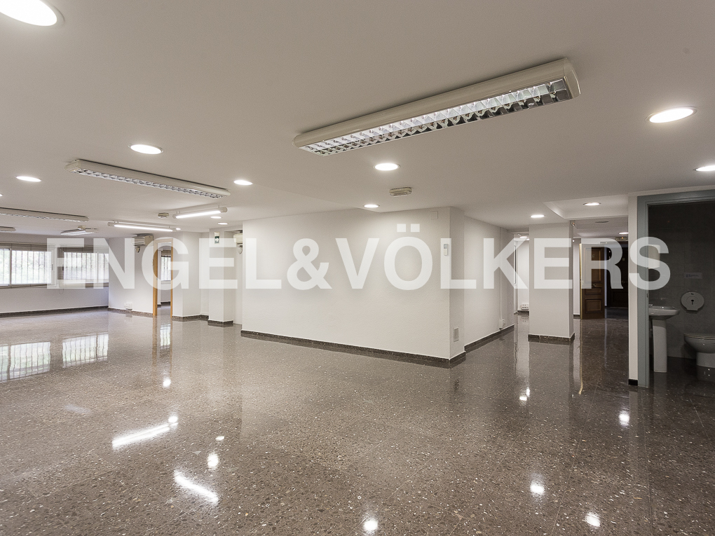 Oficina en Exposició - engel___volkers_lujo_valencia_-11.jpg