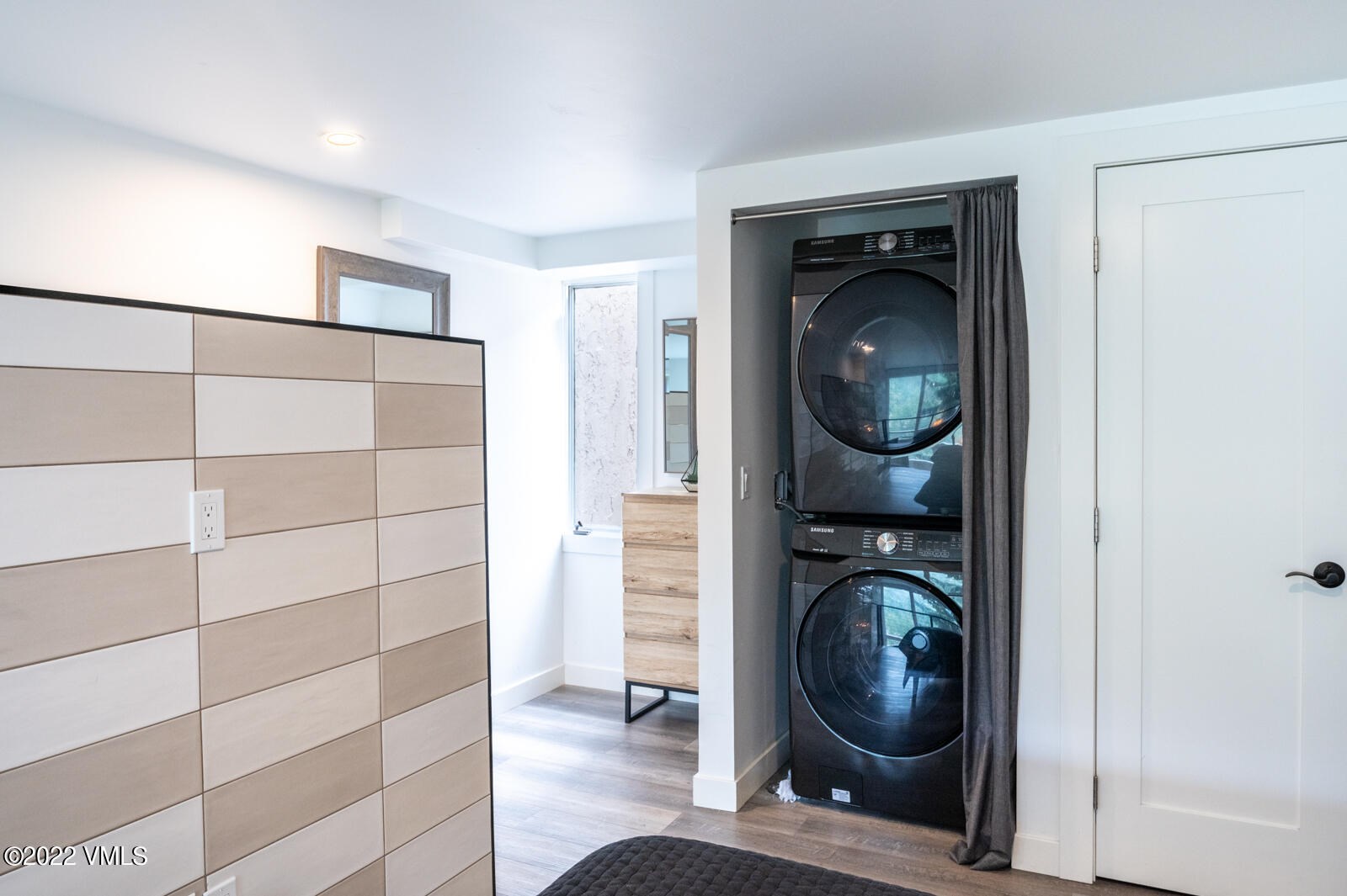Apartment Living Made Spectacular with Stackable Washer and Dryer