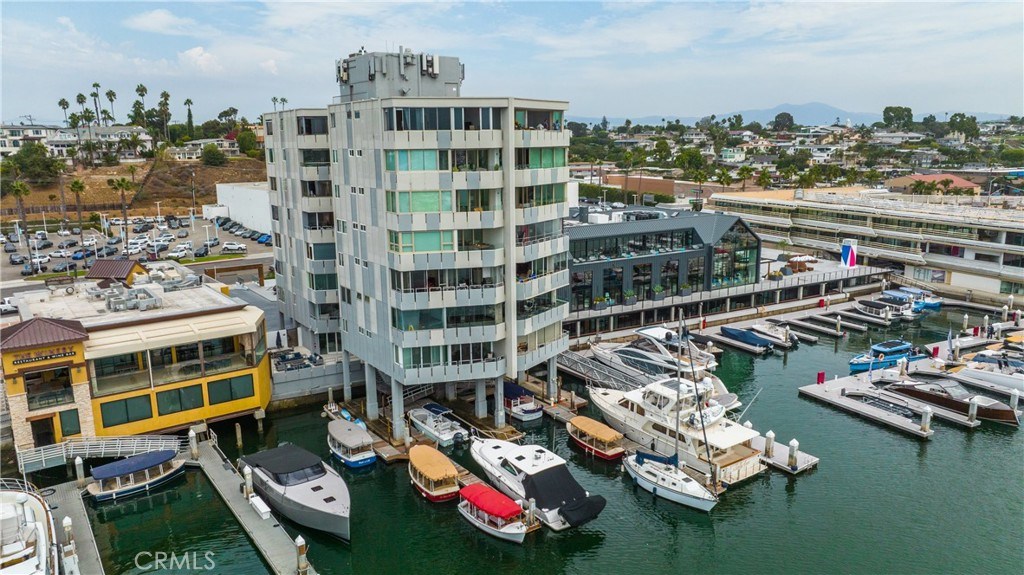 Apartment in West Newport Beach (WSNB)