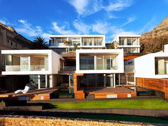 Apartment in Camps Bay - Exterior Of Apartment