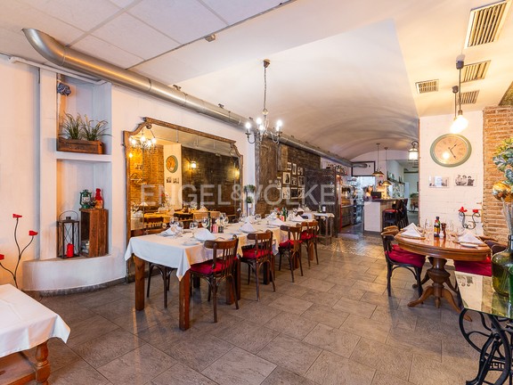 engel_&_voelkers_lujo_valencia_local_bajo_comercial_bar_restaurante_cocina_sala_terraza_barrio_ciscar-8.jpg