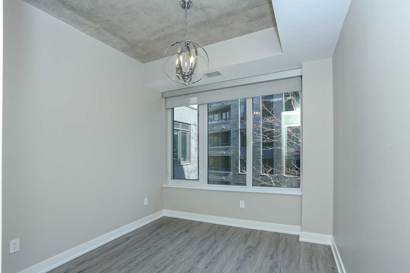 Stylish Boutique Living In The Upper Beaches!