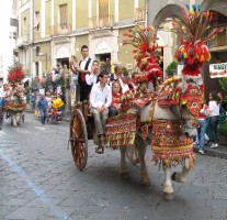 Sicilia: sfilata dei carretti